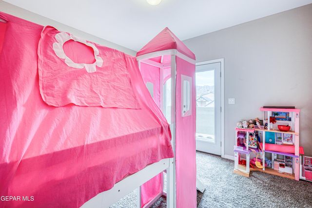 2375 Enchanted Peaks Lane, El Paso, TX 79911