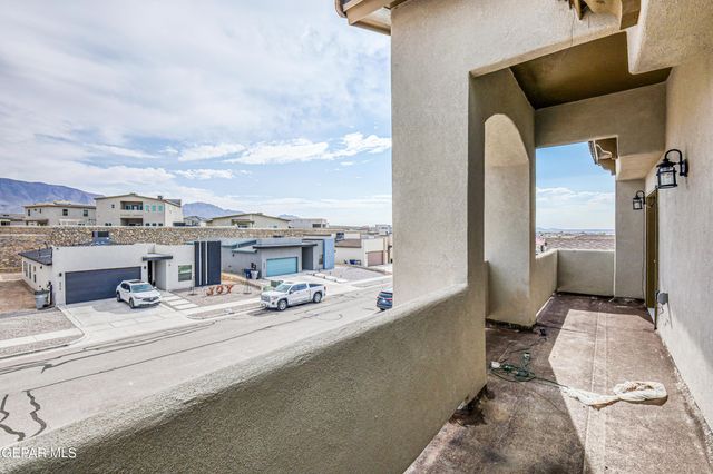 2375 Enchanted Peaks Lane, El Paso, TX 79911