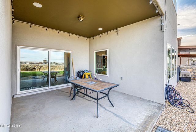 2375 Enchanted Peaks Lane, El Paso, TX 79911