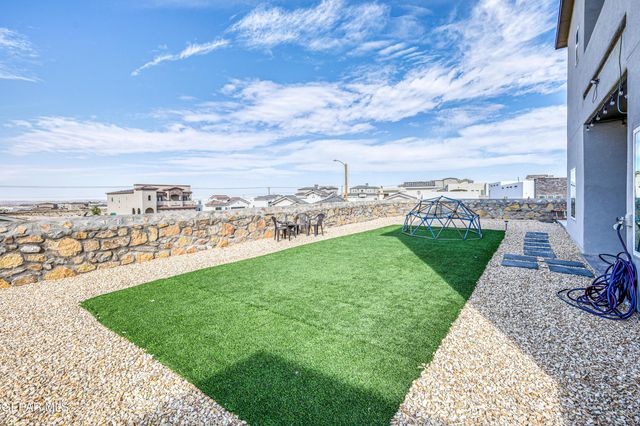 2375 Enchanted Peaks Lane, El Paso, TX 79911