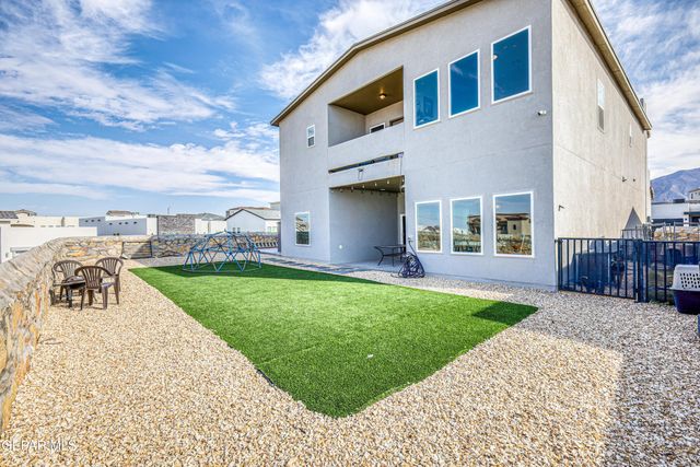 2375 Enchanted Peaks Lane, El Paso, TX 79911