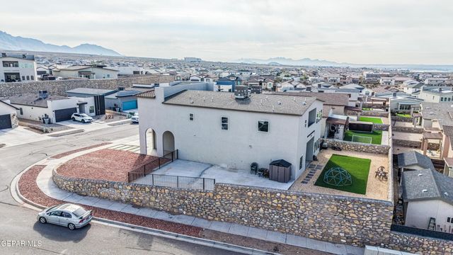 2375 Enchanted Peaks Lane, El Paso, TX 79911