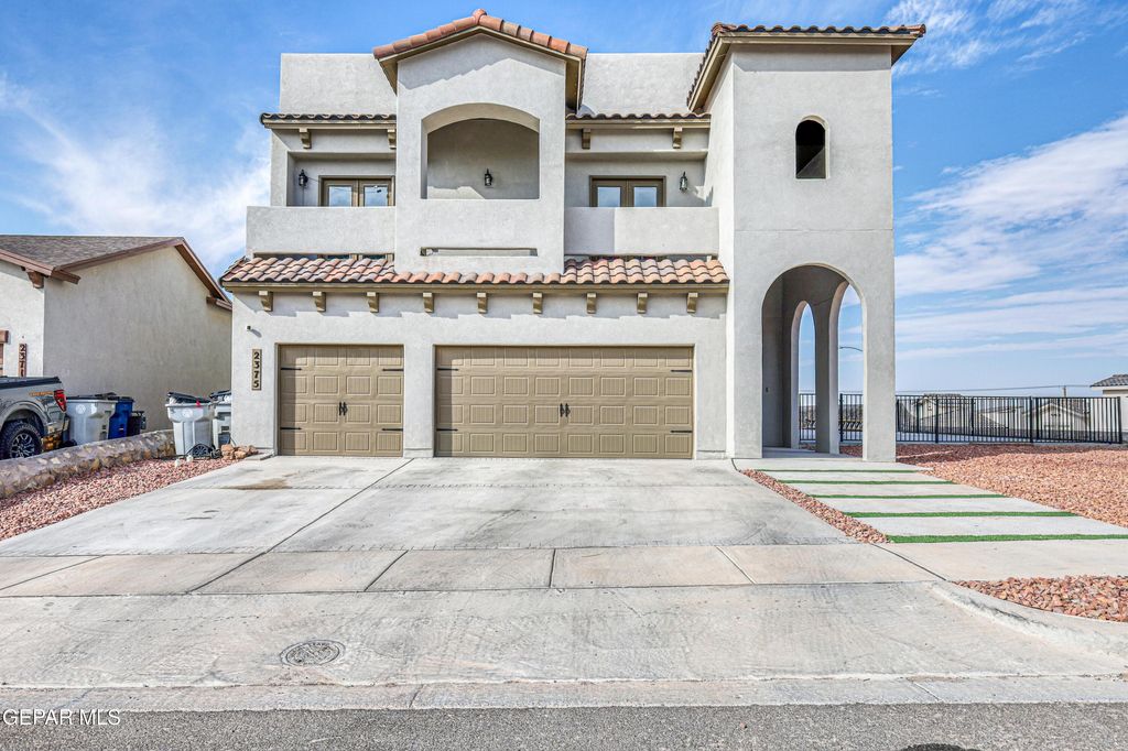 2375 Enchanted Peaks Lane, El Paso, TX 79911