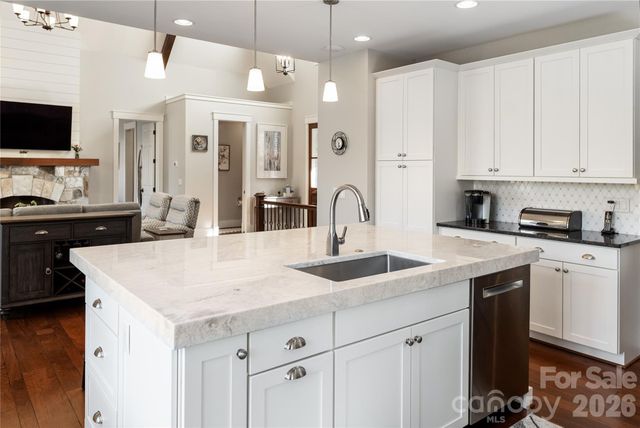 86 Indigo Bunting Court, Tuckasegee, NC 28783