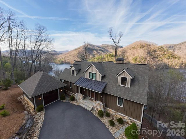 86 Indigo Bunting Court, Tuckasegee, NC 28783