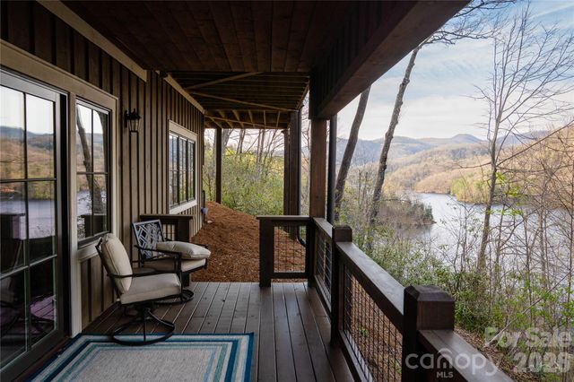 86 Indigo Bunting Court, Tuckasegee, NC 28783