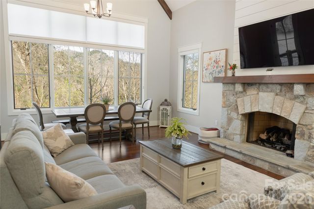 86 Indigo Bunting Court, Tuckasegee, NC 28783
