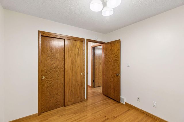 3609 Rolling View Drive, White Bear Lake, MN 55110