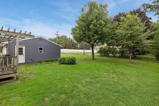 3609 Rolling View Drive, White Bear Lake, MN 55110