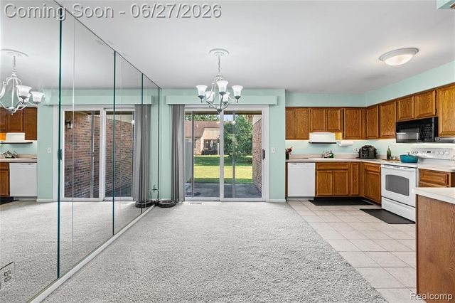 15908 Plymouth Drive 387, Clinton Township, MI 48038