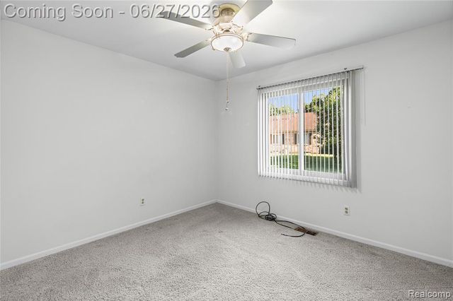 15908 Plymouth Drive 387, Clinton Township, MI 48038