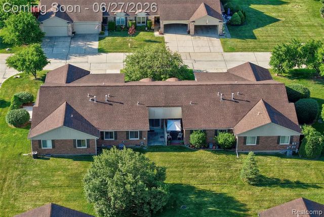 15908 Plymouth Drive 387, Clinton Township, MI 48038