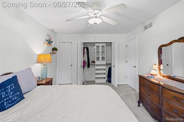 15908 Plymouth Drive 387, Clinton Township, MI 48038