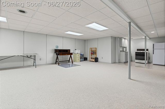 15908 Plymouth Drive 387, Clinton Township, MI 48038