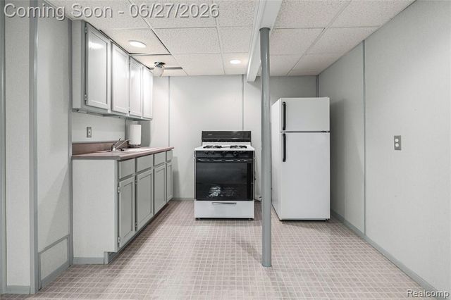 15908 Plymouth Drive 387, Clinton Township, MI 48038