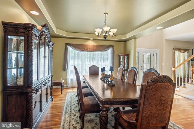 304 IRON VALLEY DR, Lebanon, PA 17042