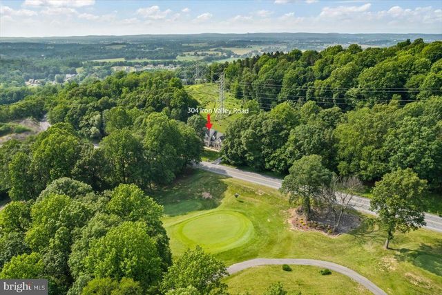 304 IRON VALLEY DR, Lebanon, PA 17042