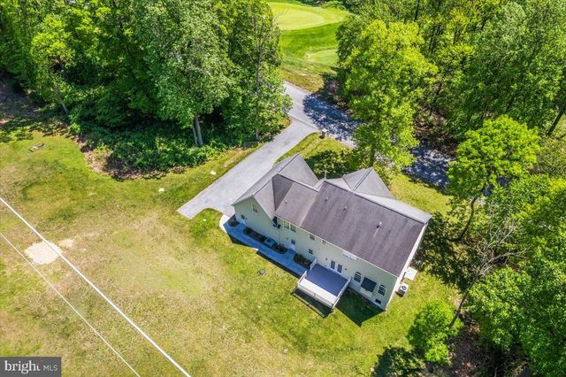 304 IRON VALLEY DR, Lebanon, PA 17042