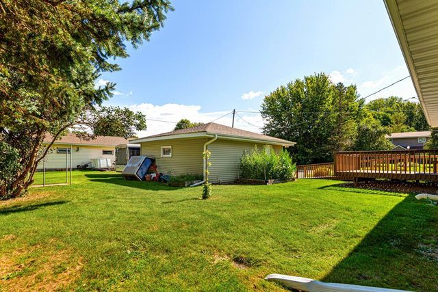 1406 Albers Path, Faribault, MN 55021