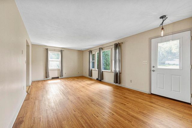 1406 Albers Path, Faribault, MN 55021