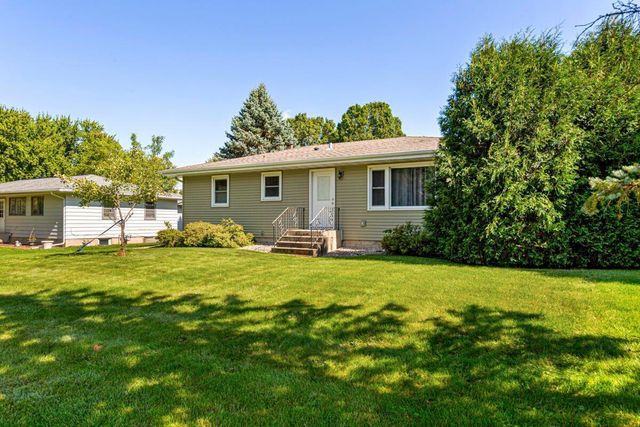 1406 Albers Path, Faribault, MN 55021