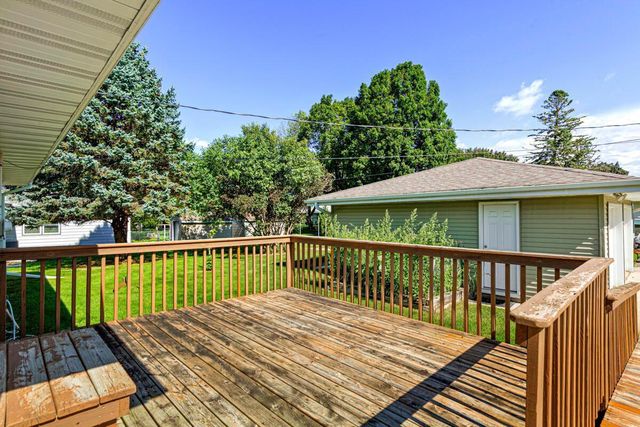 1406 Albers Path, Faribault, MN 55021