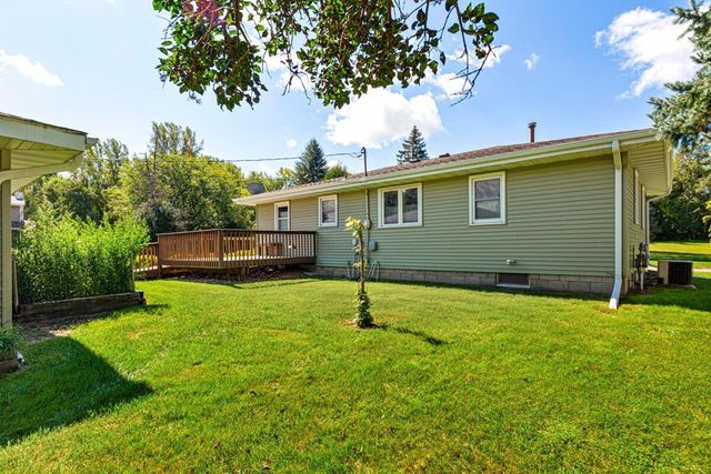 1406 Albers Path, Faribault, MN 55021