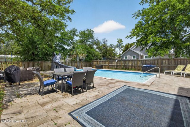 706 Tarboro Avenue, Carolina Beach, NC 28428