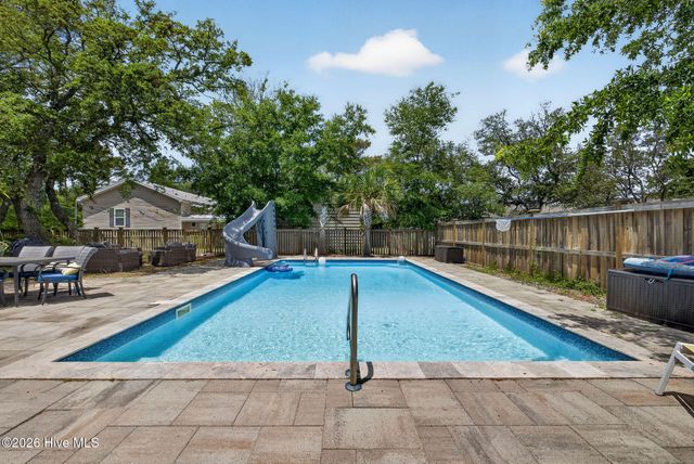 706 Tarboro Avenue, Carolina Beach, NC 28428