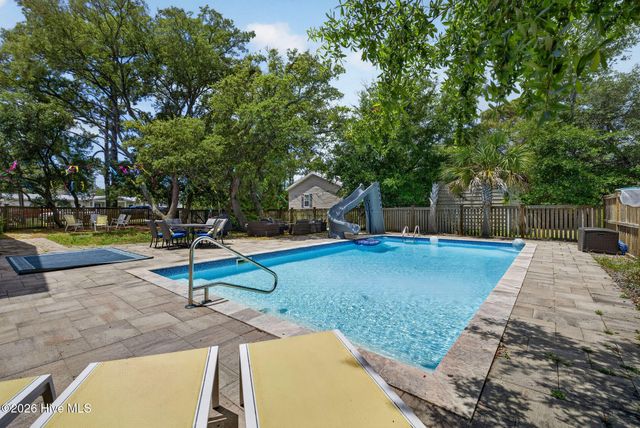 706 Tarboro Avenue, Carolina Beach, NC 28428