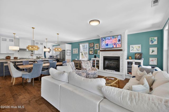 706 Tarboro Avenue, Carolina Beach, NC 28428