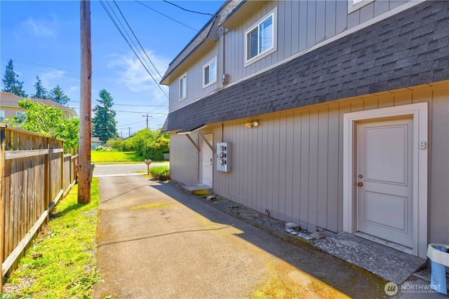 1713 17th Street, Everett, WA 98201