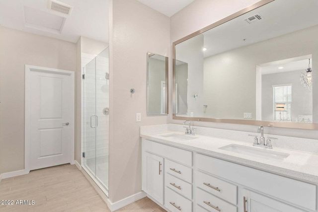 155 N Lakeview Boulevard Unit 136, Chandler, AZ 85225