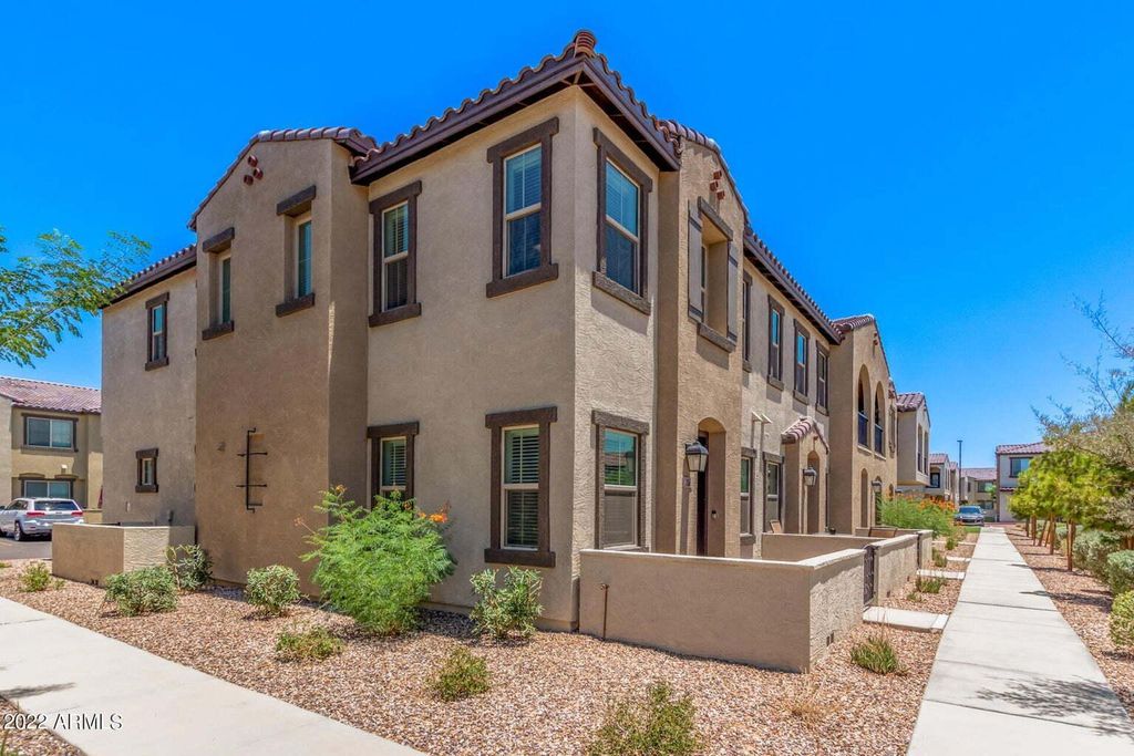 155 N Lakeview Boulevard Unit 136, Chandler, AZ 85225