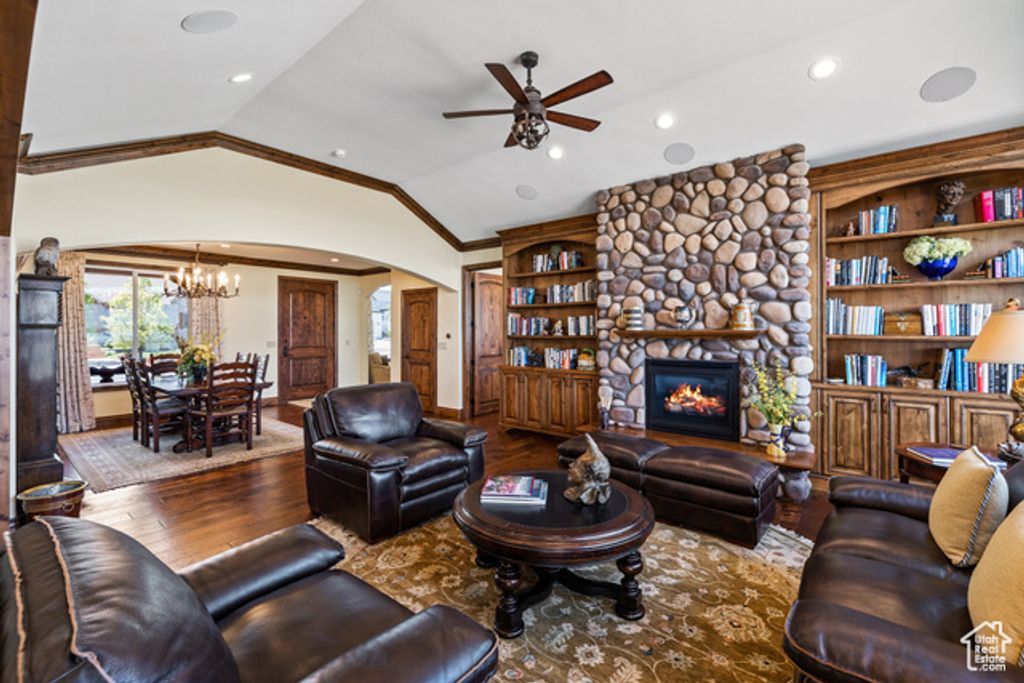 Image 16 of property listing at 1698 S AMANDA LN, Saratoga Springs, UT 84045
