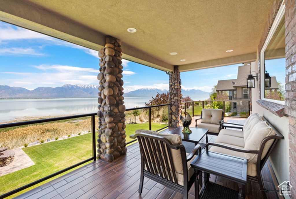 Image 68 of property listing at 1698 S AMANDA LN, Saratoga Springs, UT 84045