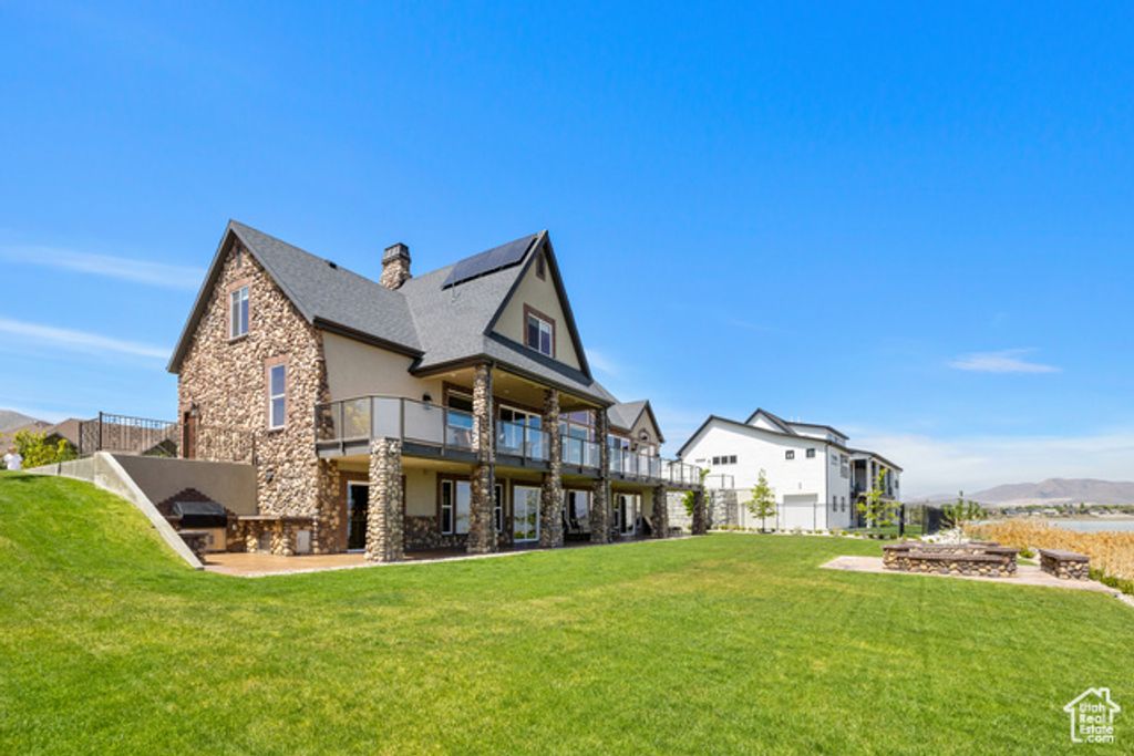 Image 76 of property listing at 1698 S AMANDA LN, Saratoga Springs, UT 84045