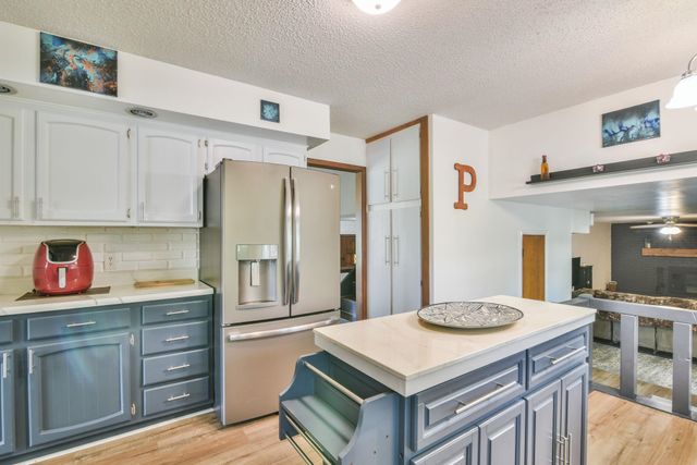 210 E Kerry Lynn, Andover, KS 67002