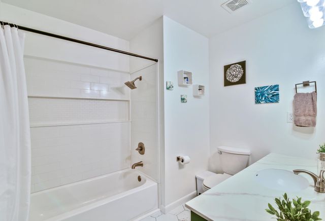 210 E Kerry Lynn, Andover, KS 67002