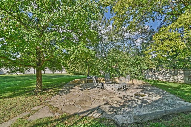 210 E Kerry Lynn, Andover, KS 67002