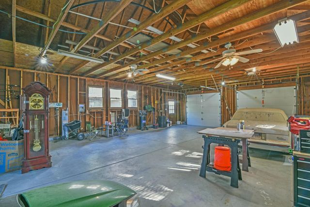 210 E Kerry Lynn, Andover, KS 67002