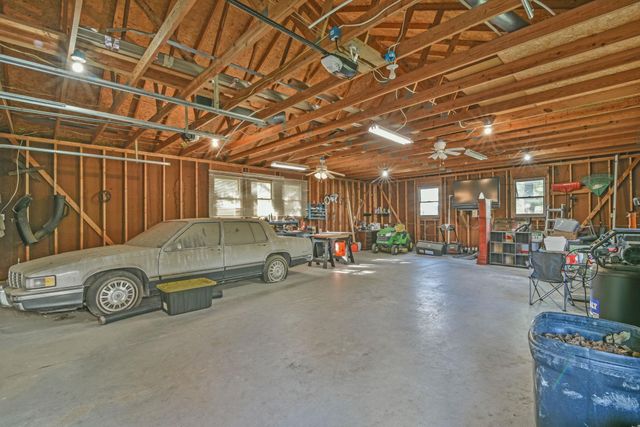 210 E Kerry Lynn, Andover, KS 67002