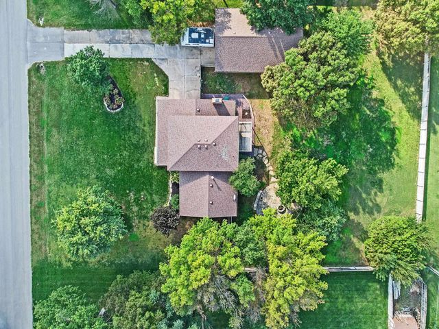 210 E Kerry Lynn, Andover, KS 67002