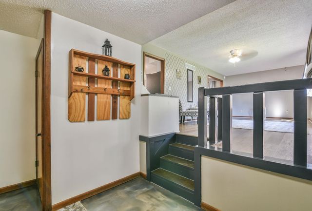 210 E Kerry Lynn, Andover, KS 67002