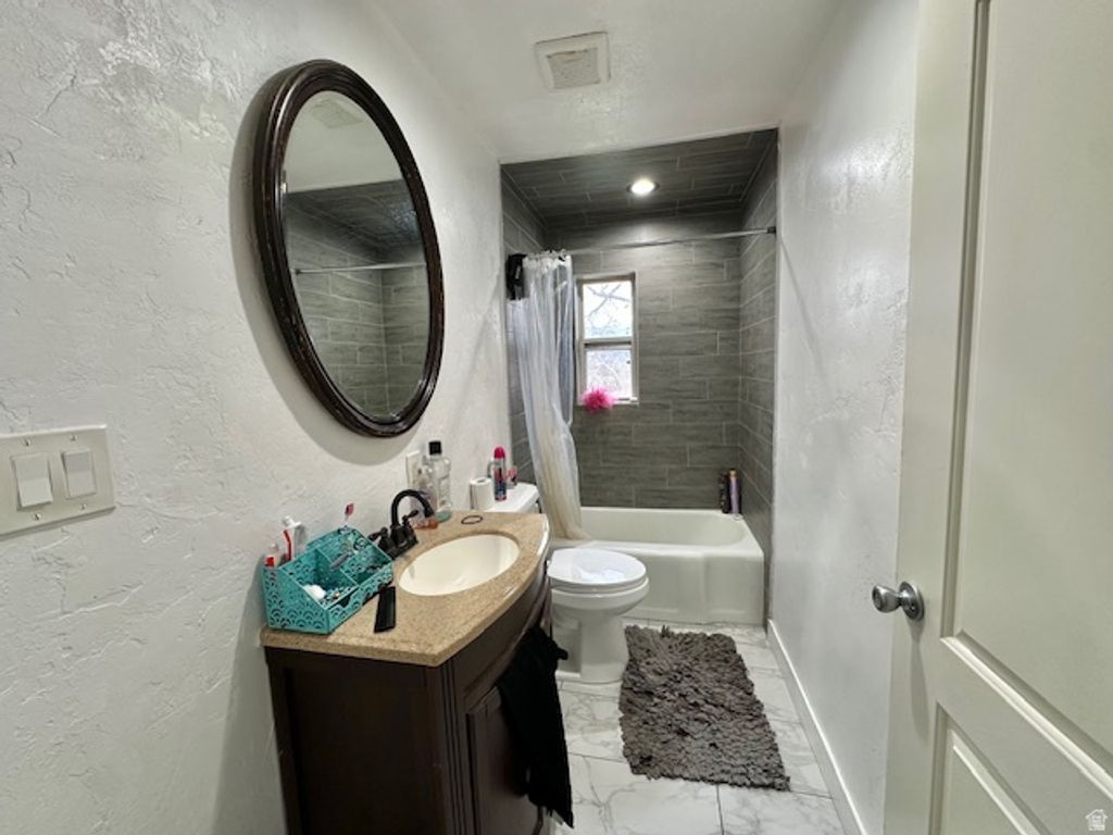 Image 9 of property listing at 285 S 100 E, Tremonton, UT 84337