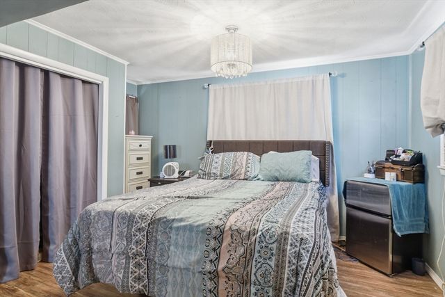 46 Marquette St, Springfield, MA 01104