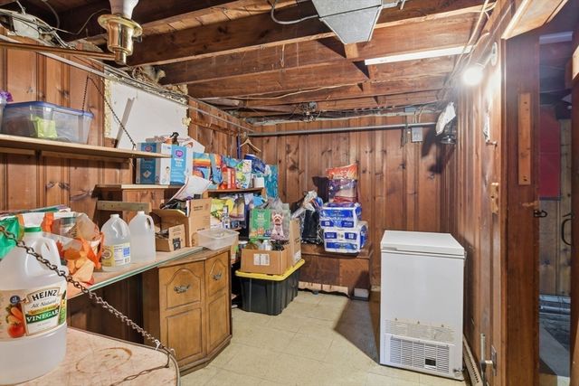 46 Marquette St, Springfield, MA 01104