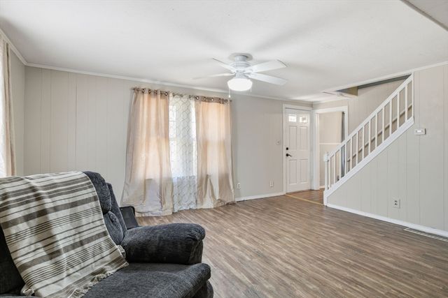 46 Marquette St, Springfield, MA 01104