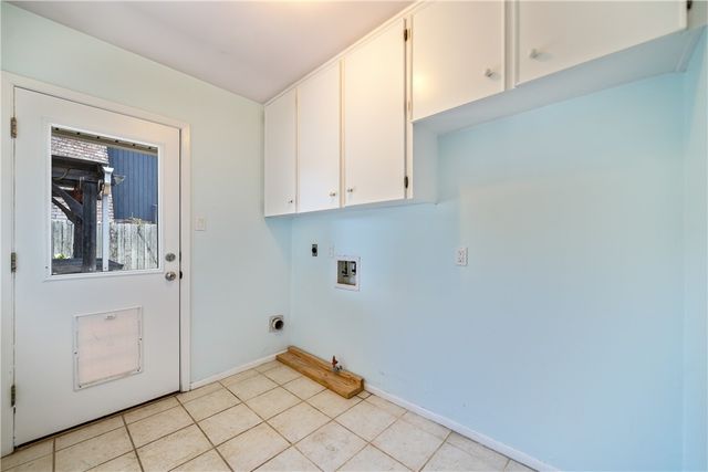 4518 CONGRESSIONAL Dr, Corpus Christi, TX 78413