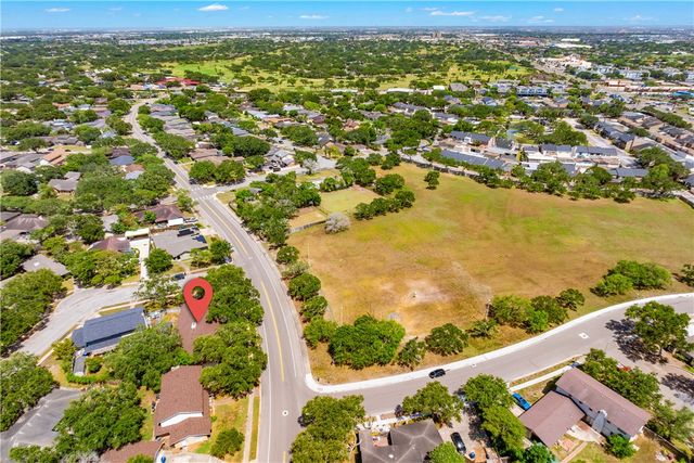 4518 CONGRESSIONAL Dr, Corpus Christi, TX 78413